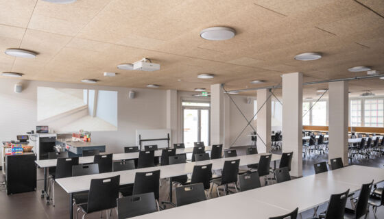 Écoles provisoires avec salle de sport, Zurich