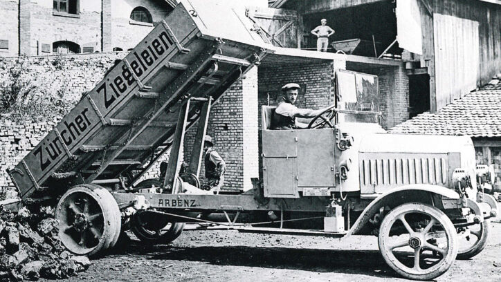 Lastwagen um 1920 Lastwagen um 1920